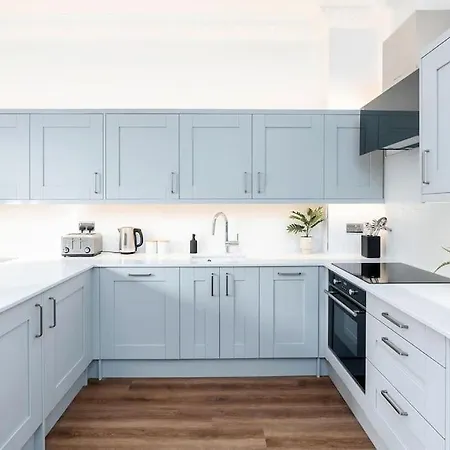 Granby Gem: Exquisite 3-bed Flat *