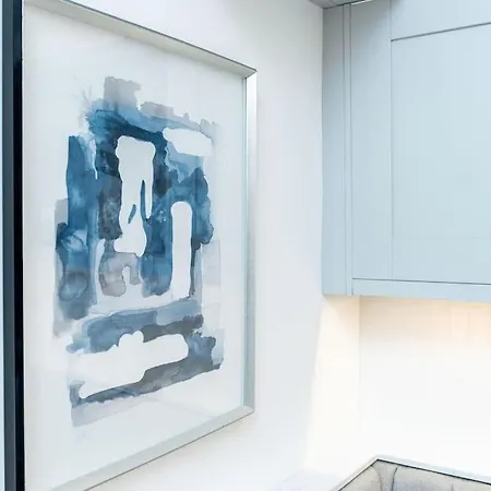 Granby Gem: Exquisite 3-bed Flat *