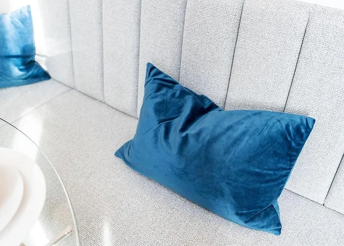 Daire Granby Gem: Exquisite 3-bed Flat *