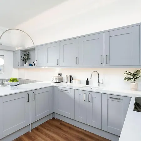 Granby Gem: Exquisite 3-bed Flat Διαμέρισμα Χαρογκέιτ